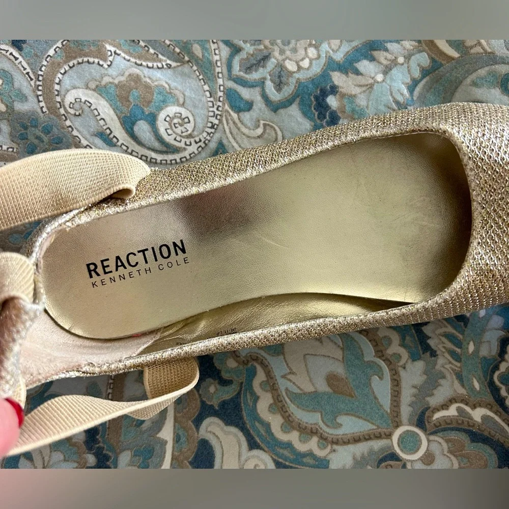 Kenneth Cole Reaction Champagne Metallic Ballet Flat with Ankle Strap - SZ 3